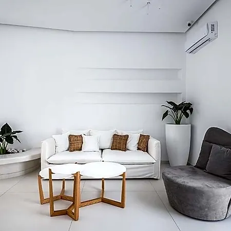 Kantouni Boutique Vathis